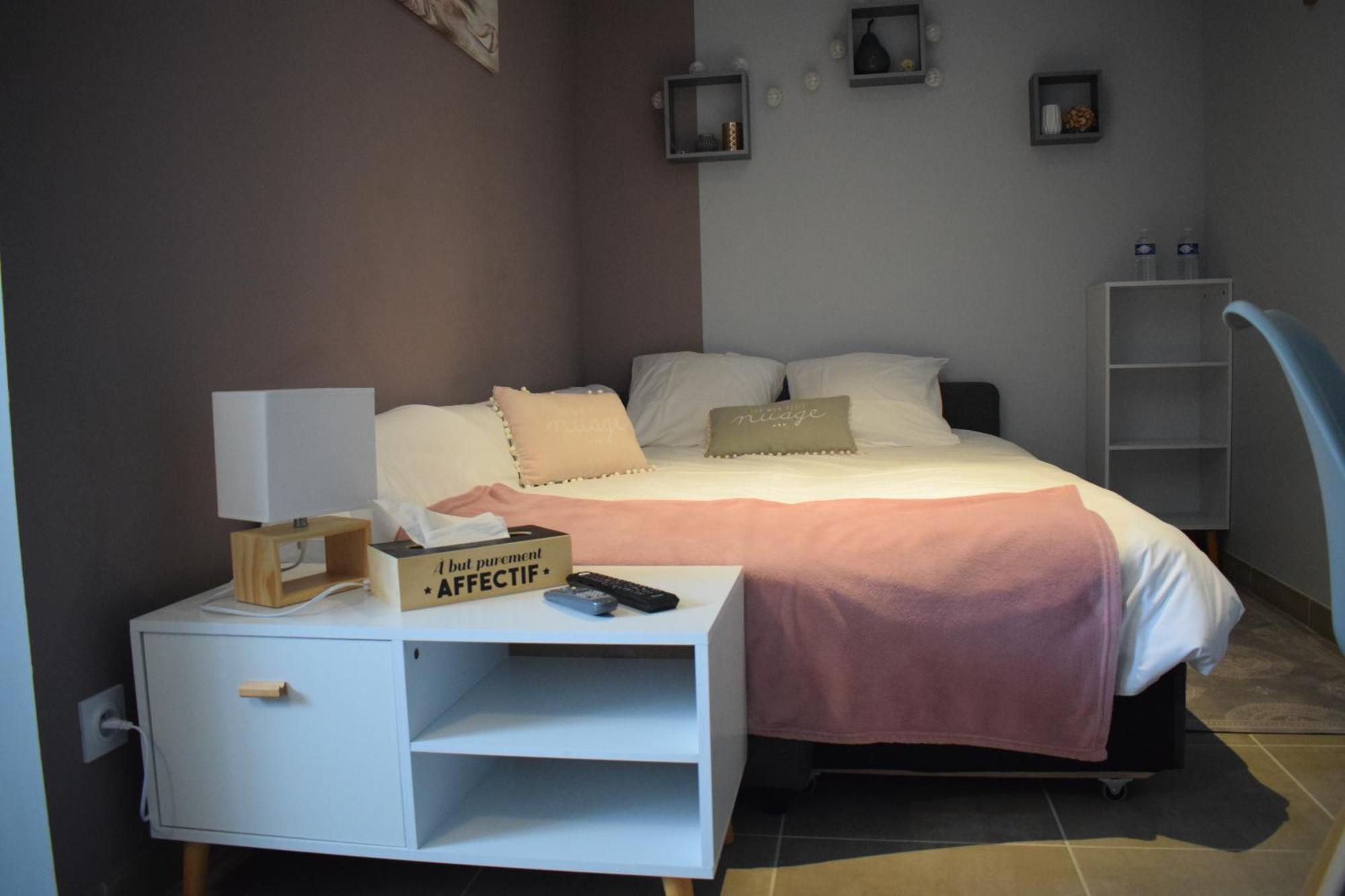 La Sarlamandre, Chambres Et Table D'Hotes Marcillac-Saint-Quentin Εξωτερικό φωτογραφία