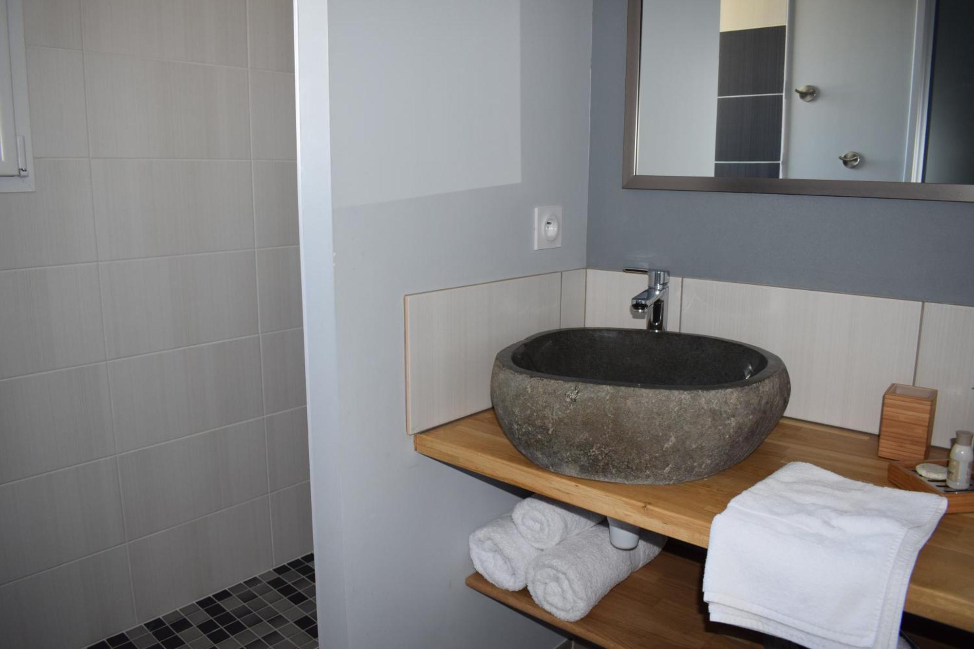 La Sarlamandre, Chambres Et Table D'Hotes Marcillac-Saint-Quentin Εξωτερικό φωτογραφία