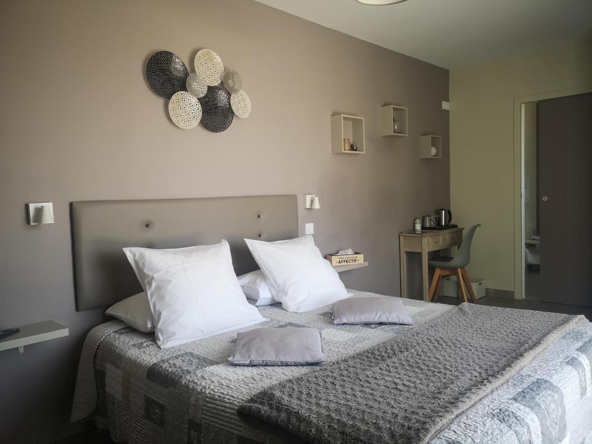 La Sarlamandre, Chambres Et Table D'Hotes Marcillac-Saint-Quentin Εξωτερικό φωτογραφία