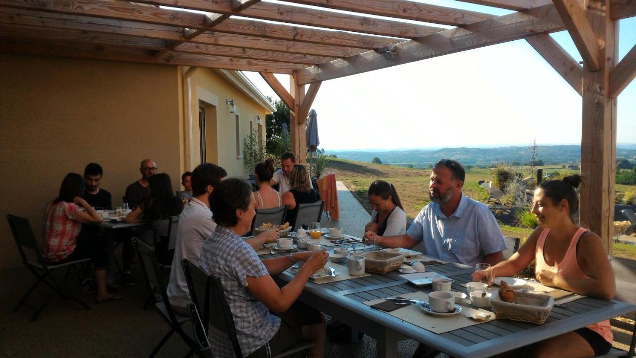 La Sarlamandre, Chambres Et Table D'Hotes Marcillac-Saint-Quentin Εξωτερικό φωτογραφία